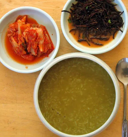 전복죽 완성 요리 참고 사진