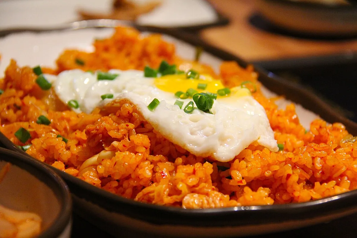 한 그릇 뚝딱, 김치볶음밥 완성 요리 참고 사진