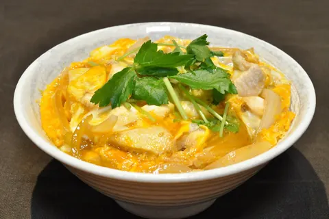 오야코동 완성 요리 참고 사진